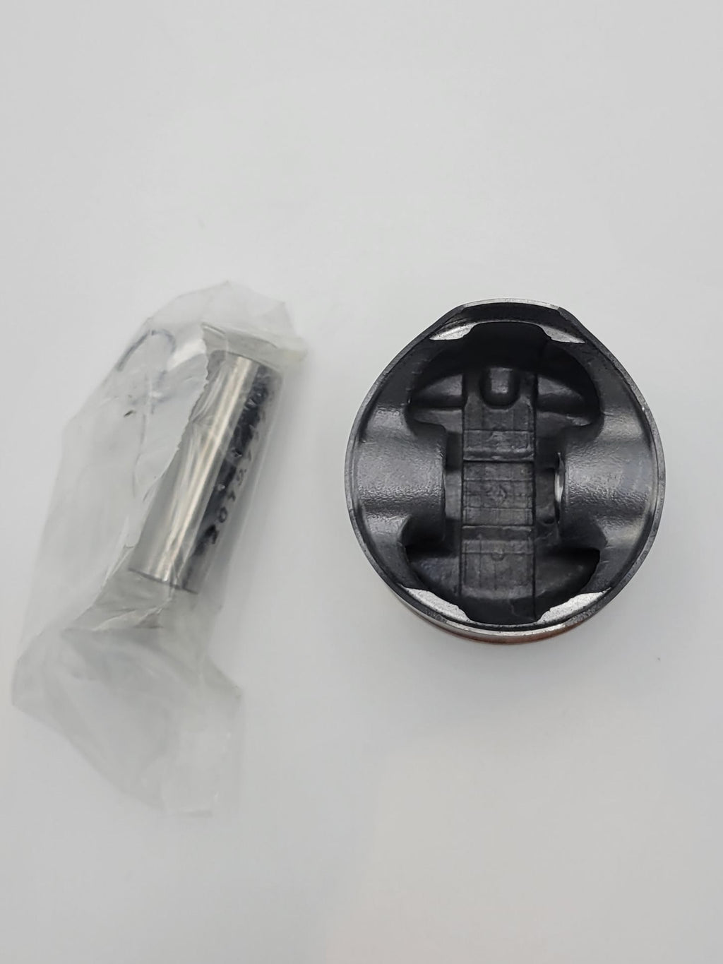 KTM 150 Cast Genuine Piston Kit (51730007000) top