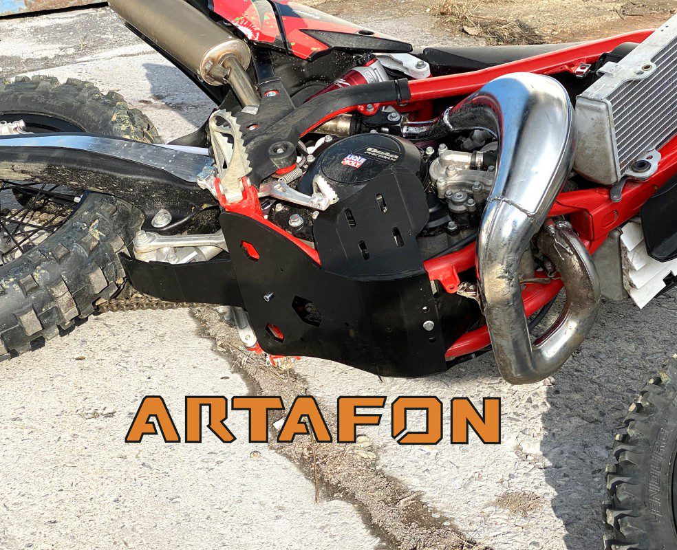 2023-2015-engine-linkage-guard-beta-xtrainer-250-300-2t-hdpe-6mm (4)
