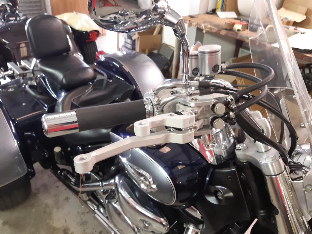 SUZUKIVOLUSIAINTRUDERBRAKE4